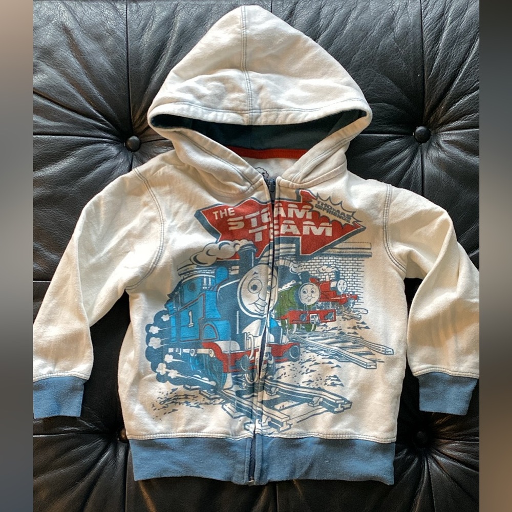 Thomas The Train zip up hoodie! Size 5T